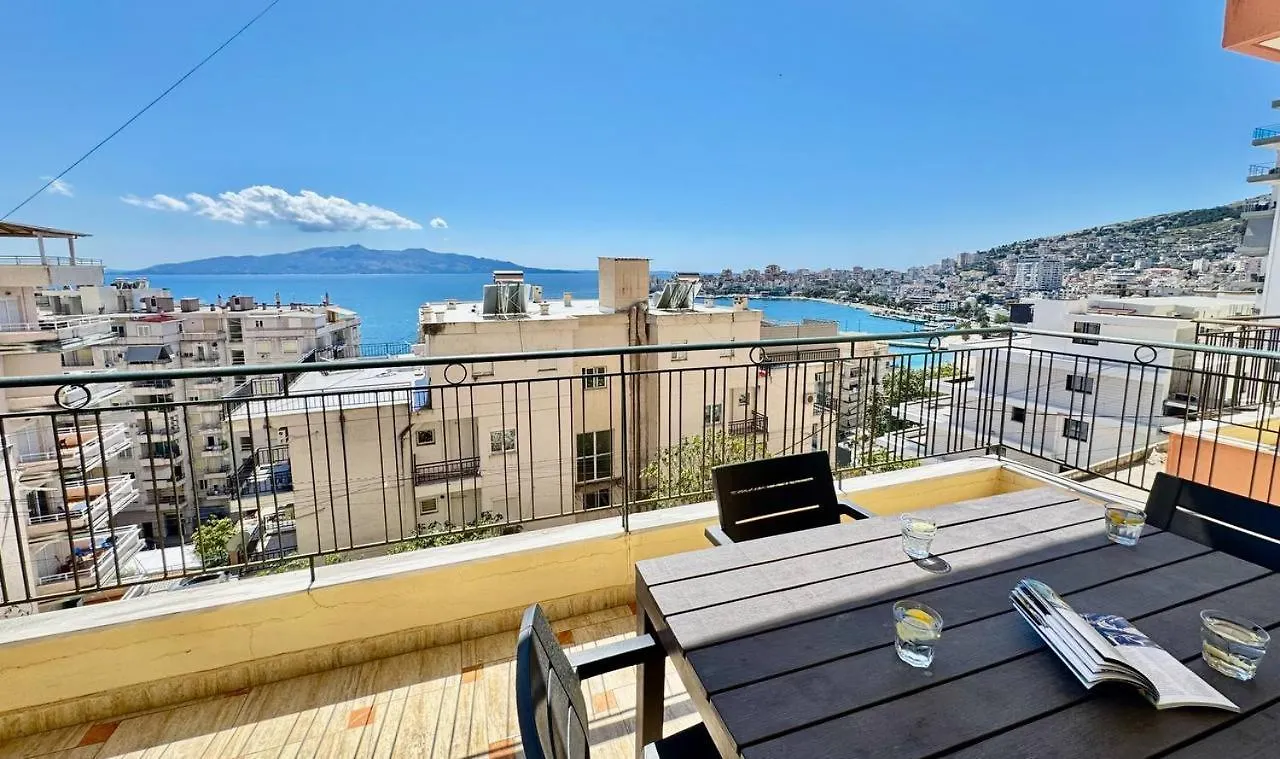 Colorful sea view apartment Sarandë